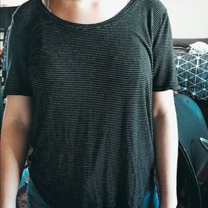 women’s black striped tee